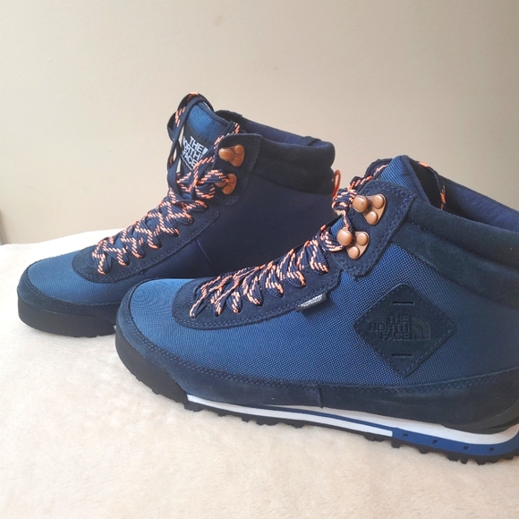 North Face Winter Boots - Picture 7 of 12